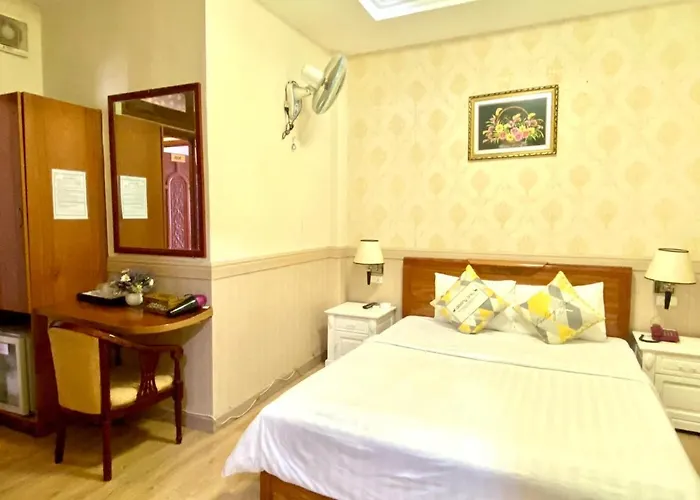 Nhu Y Hotel